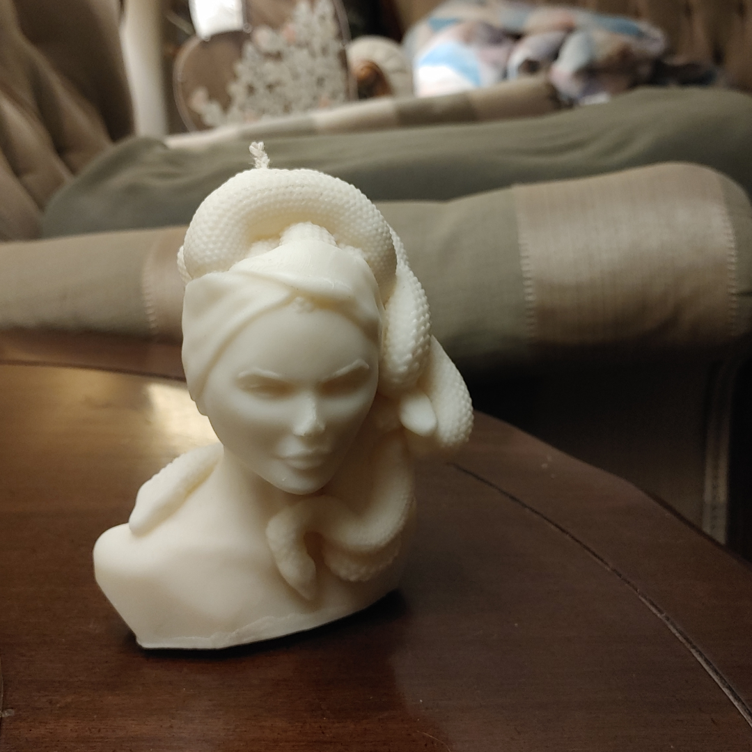 Medusa Candle
